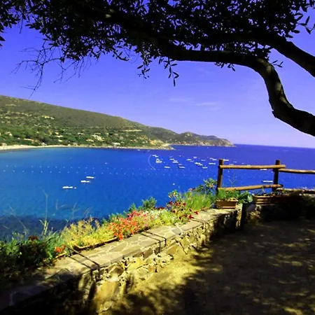 ヴィラ Maria Francesca Near